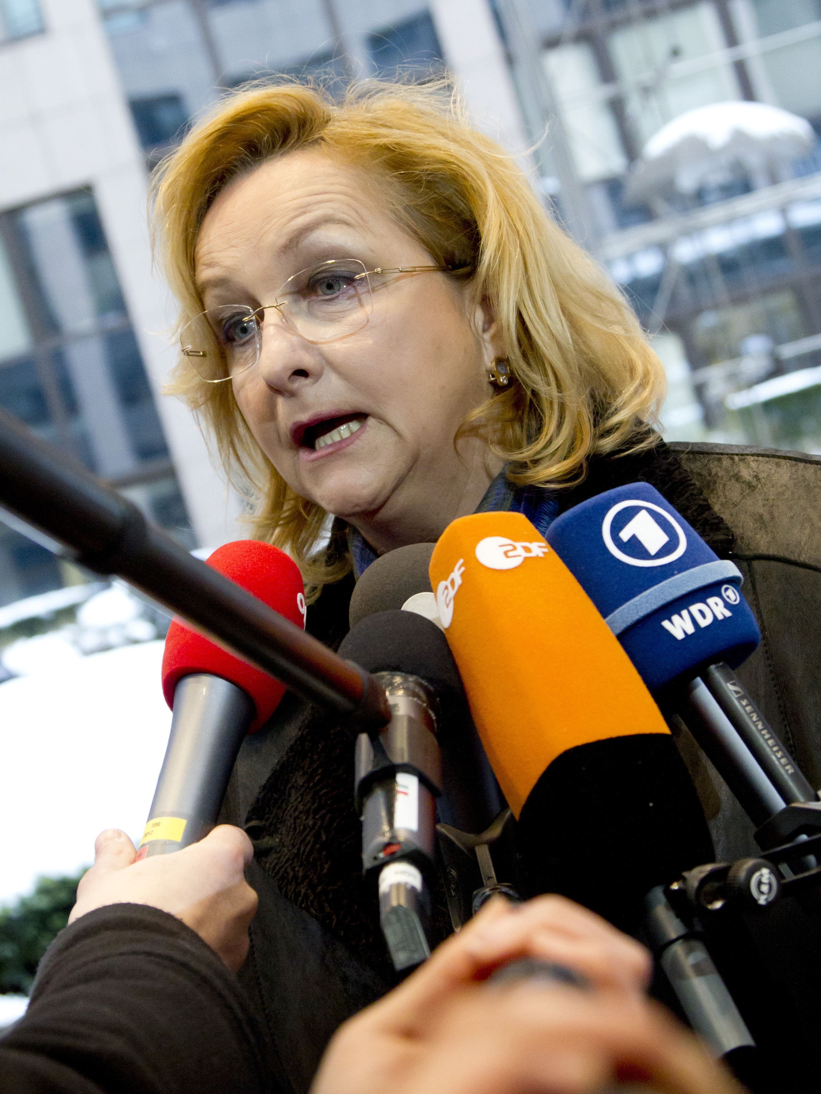 Επώδυνη, αλλά εφικτή η λύση για την Κύπρο, λέει η Φέκτερ